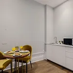 Konukevi Plaza-charming Porto