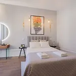 Plaza-charming 3*