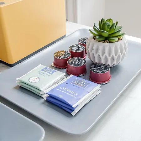 Plaza-charming Porto