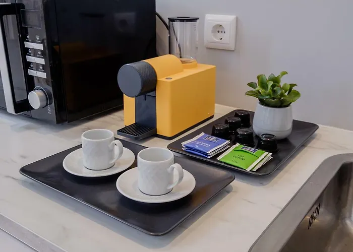 ゲストハウス Plaza-charming 4*